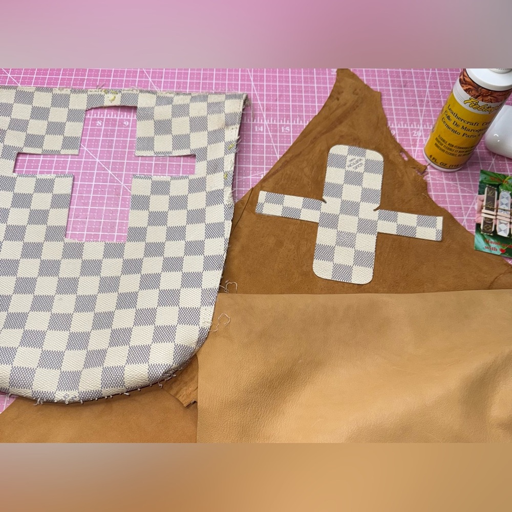 💖 Upcycled LV Damier Azure AirPod case Pro; Pro 2; 3rd Gen; 2nd Gen; - Picture 12 of 16